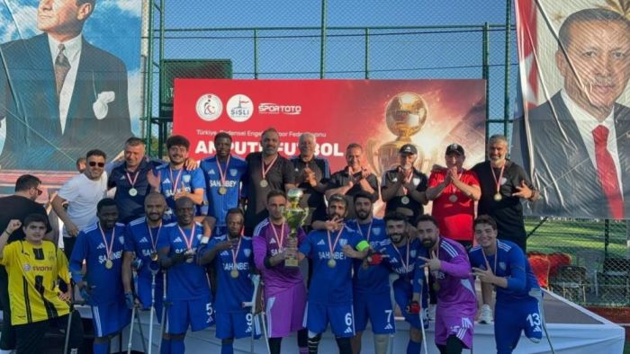 Şahinbey Ampute’den tarihi başarı, 3 kupa bir arada